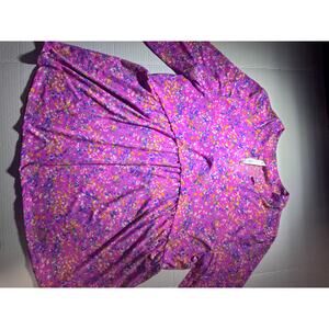 Dear Scarlett Women’s Pink Floral V-Neck Long Sleeve